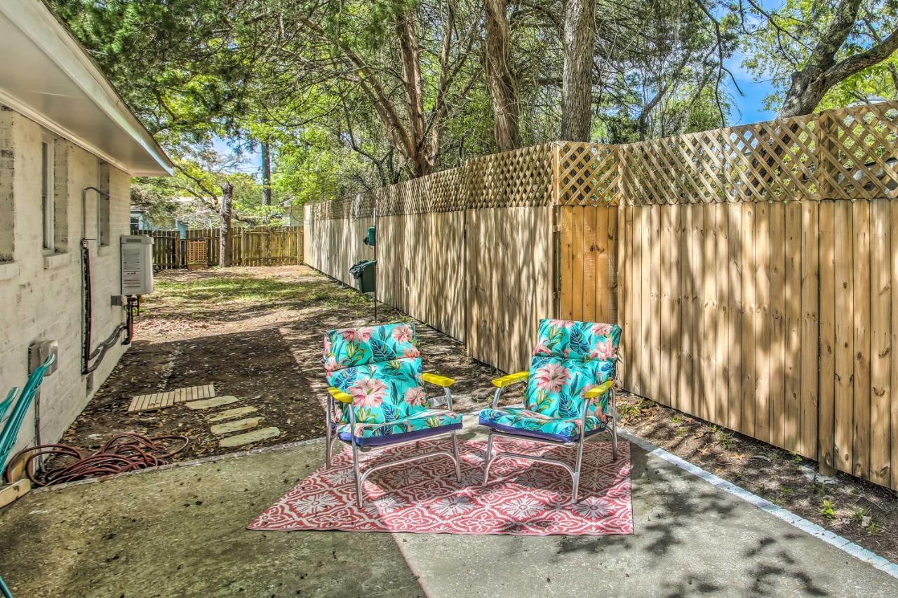 Bright Retreat With Fire Pit - Walk To The Beach! Myrtle Beach Exterior photo